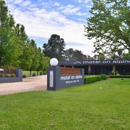 Myrtleford Motel On Alpine Exterior photo
